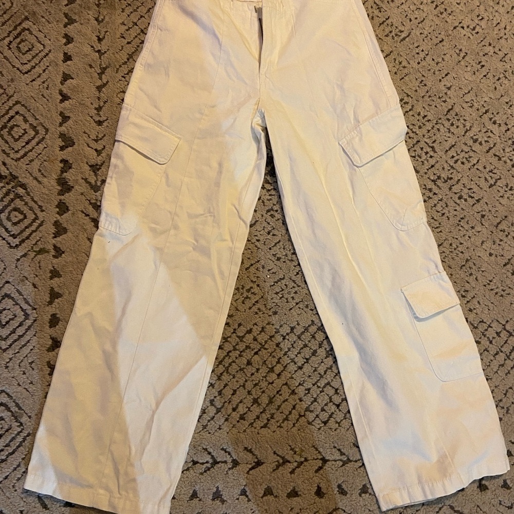 Tilly's Women's Cream Cargo Pants